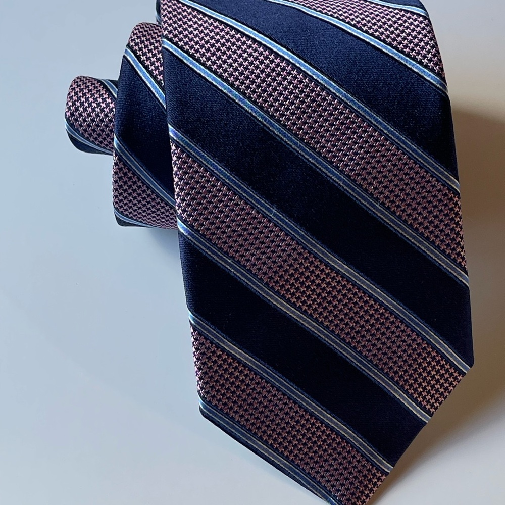 Brooks Brothers Classic Navy and Pink Striped Tie